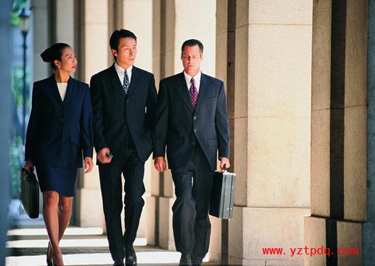 1职员必须仪表端庄,整洁,具体要求是:1.1.